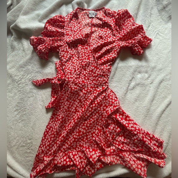 NEVER WORN Princess Polly Wrap Dress - Picture 2 of 4